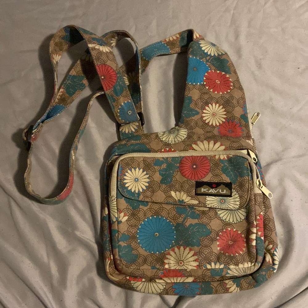 KAVU Crossbody Purse